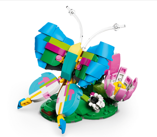 LEGO® 31384 3 in 1 Wild Animals: Colorful Hummingbird