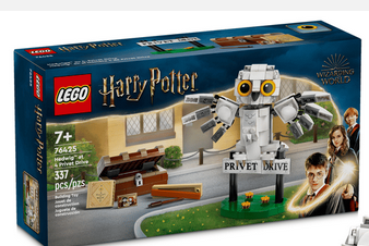 LEGO® 76425 Hedwig at 4 Privet Drive