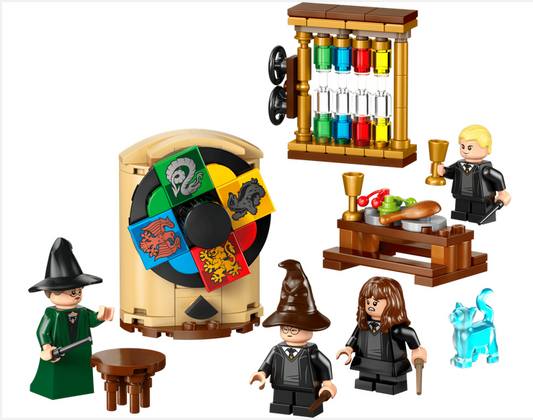 LEGO® 76460 Hogwarts Castle: Sorting Hat Ceremony